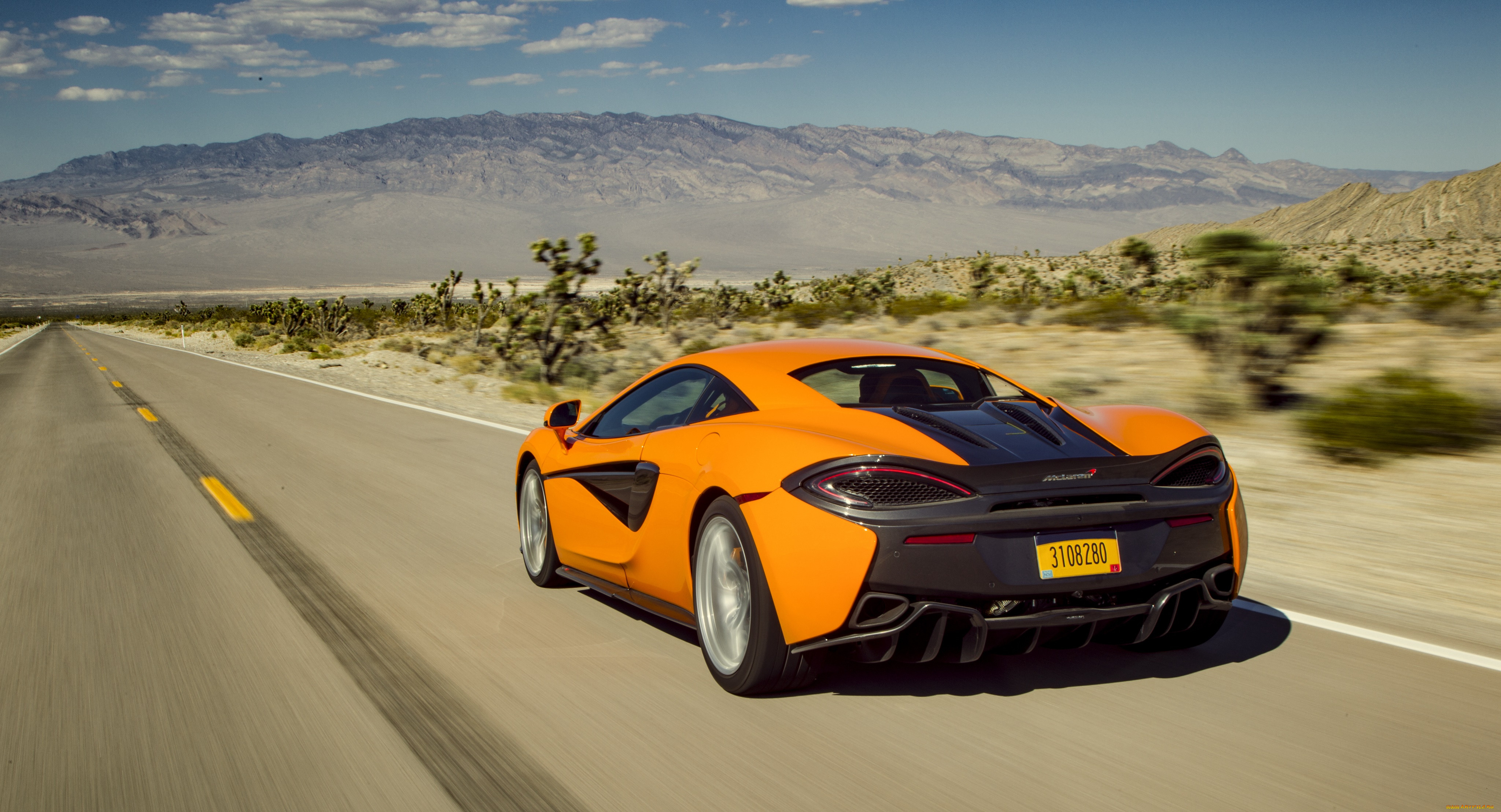 MCLAREN 570s 2015